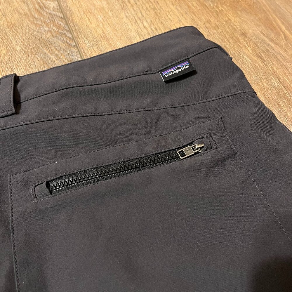 Patagonia Happy Hike Women's Shorts, Black/Graphite, Size 4 - Picture 8 of 8